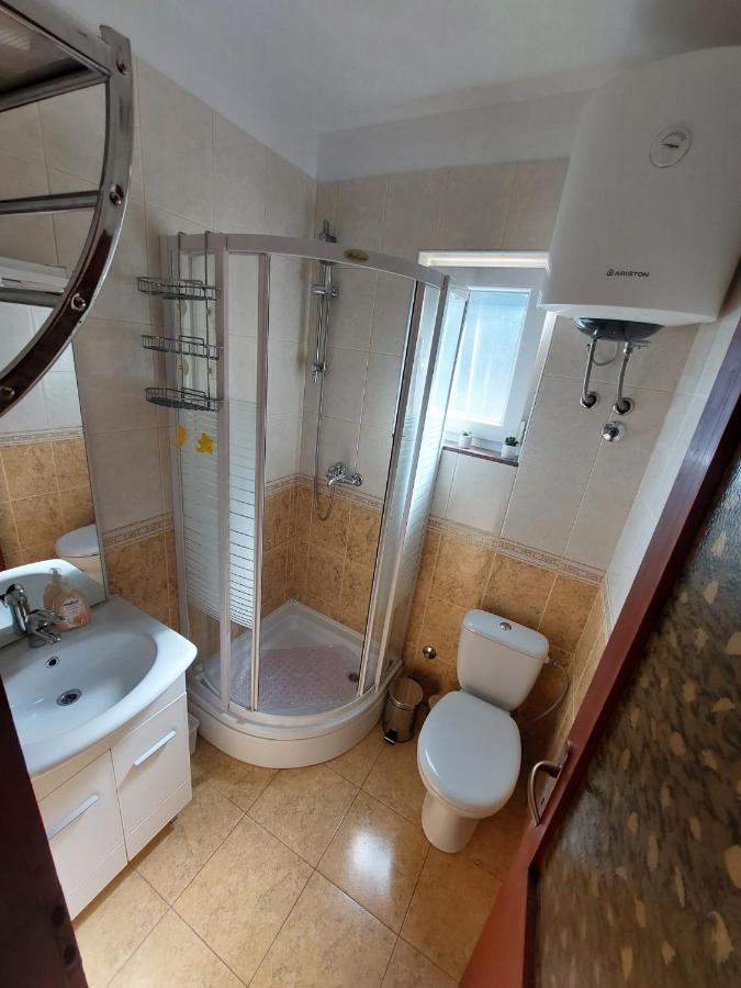 Peaceful & Cozy Rest House, 80M From Beach Trogir Exterior photo